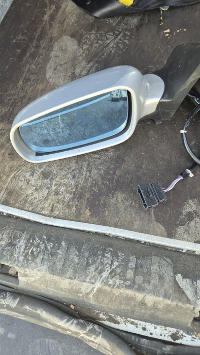 Десни Ел. Огледала за Голф 4