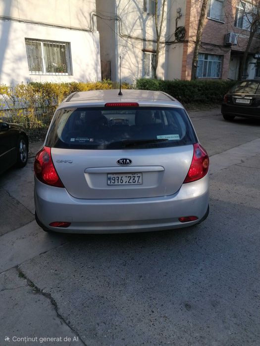 kia ceed 2008, benzina, 109 cp, 193.000 km, primul proprietar discuri si placute noi revizia la zi fara avarii