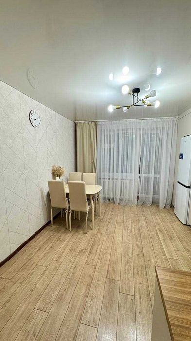 Продам 3 комнатную квариру район Азии