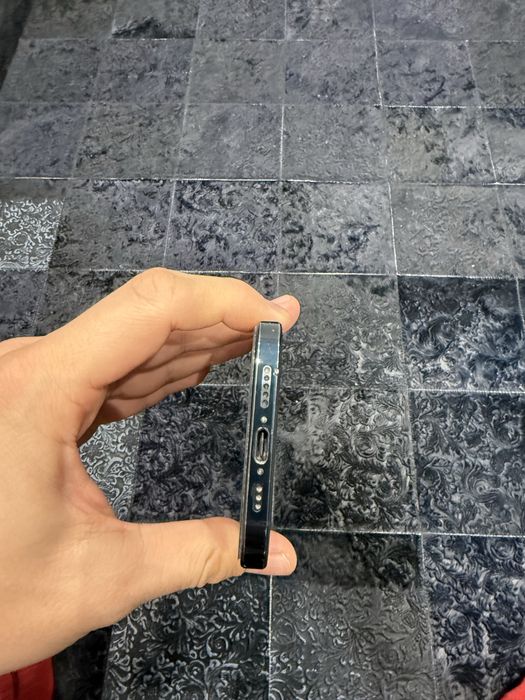 Iphone 16, 128gb 94% аккумулятор