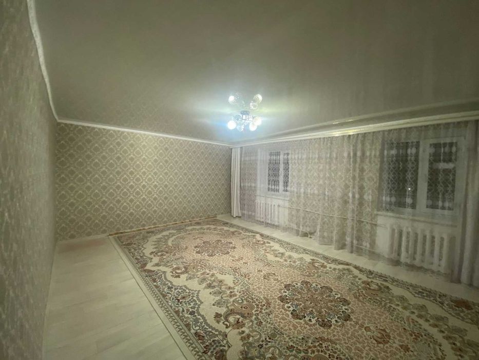 Продам  трех комнатную квартиру