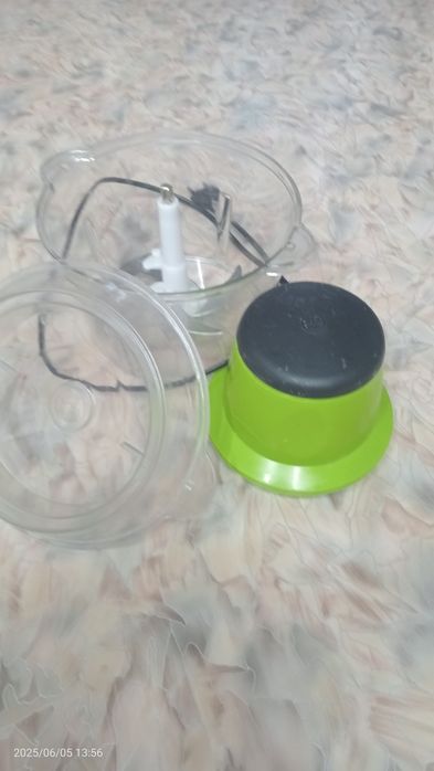 Продам блендер универсальный