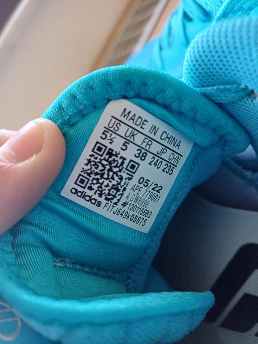 Adidas Dame 8 basketball