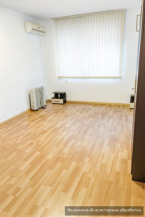 Дава се под наем Многостаен апартамент в Пловдив, Младежки Хълм - 220 кв.м за 897.6 € - Снимка #7