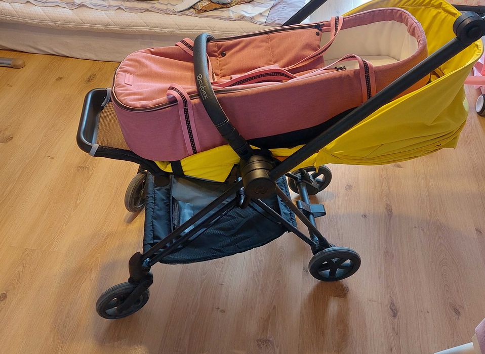 Лек кош за новородено Cybex Cocoon S Pink