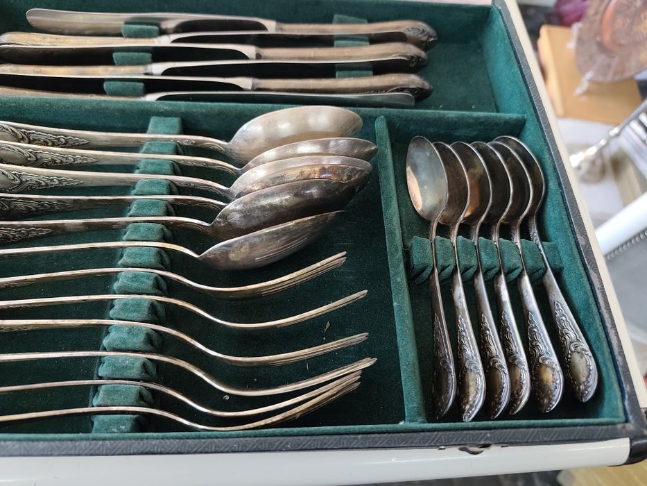 Руски прибори за хранене 24 части зид