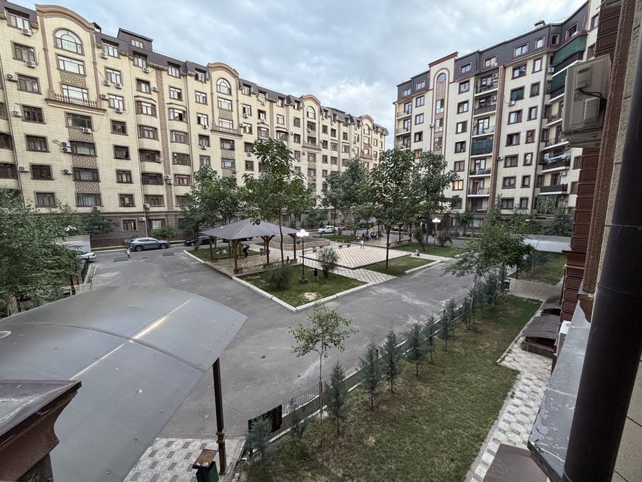 Новостройка 3 комнатная для туристов недалеко от чорсу