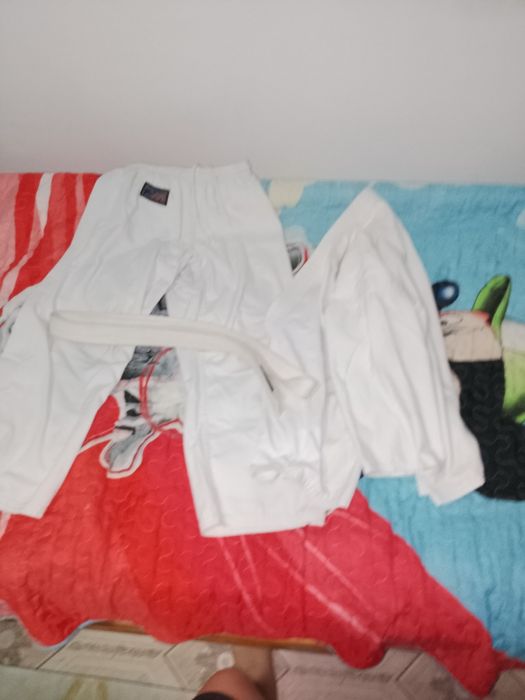 Продам кимоно  в хорошем качестве