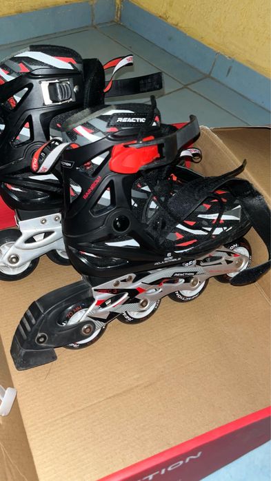 Ролики ( роликовые коньки)