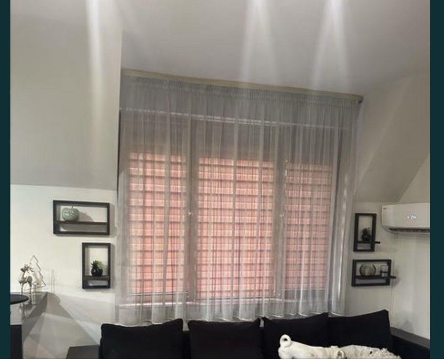 Сиво-бежово перде