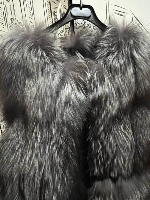 Срочно продам безрукавка чернобурка