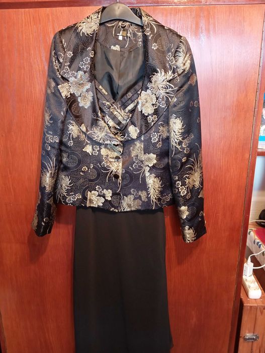 Costum Inedit mărimea 40