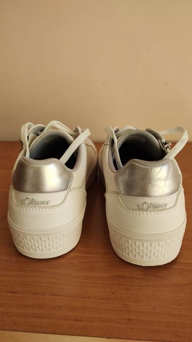 Сникърси  S.Oliver