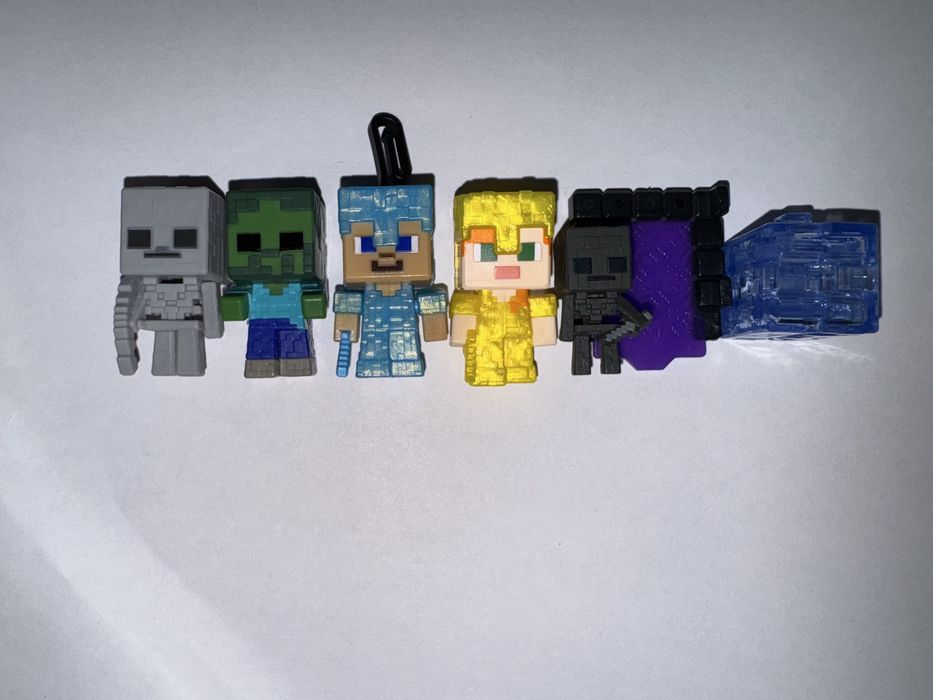 Фигурки из коллекции майнкрафт