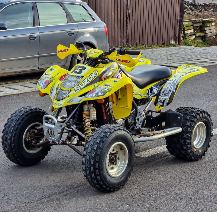 Suzuki LTZ 400.