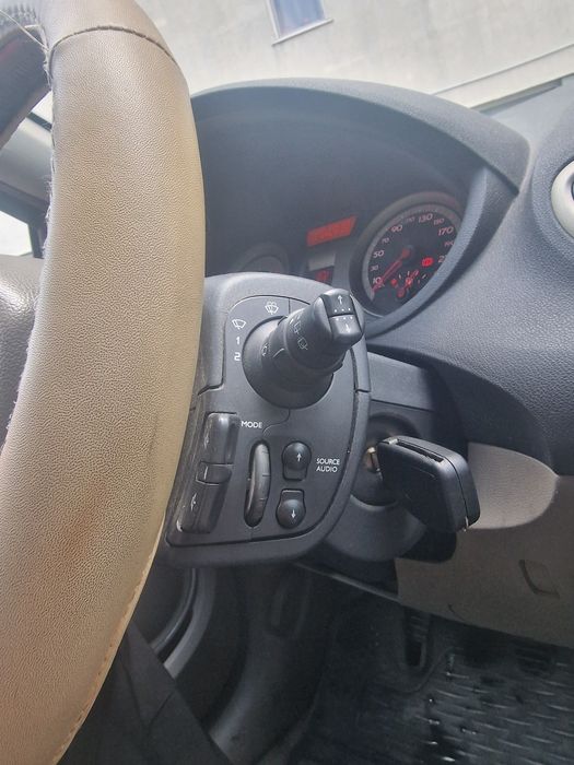 Renault Clio 1.4 16V - 2006 | AC | Trapă