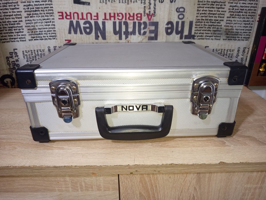 Алуминиев куфар.