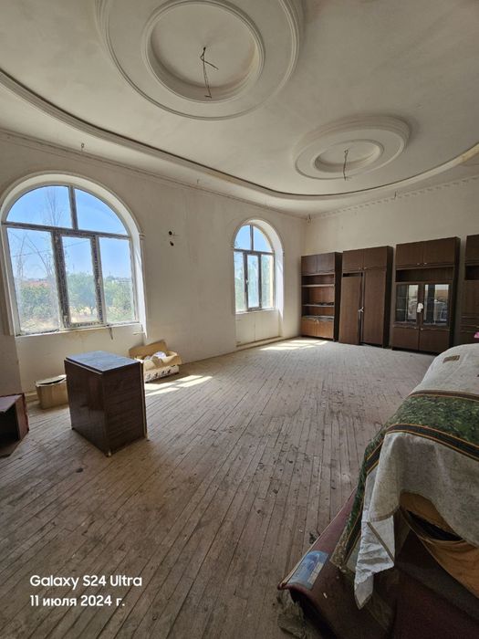 10-соток ровны углавое фасад бомба локация элитне место Чайхана Салом