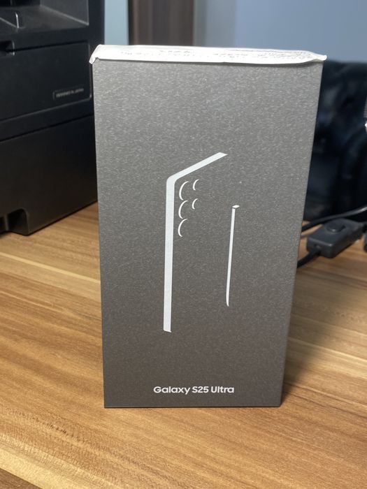 Samsung Galaxy S25 Ultra • 512 GB • Titanium Black