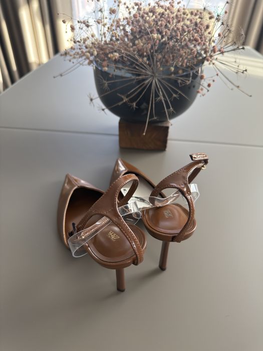 Обувки на ток Zara