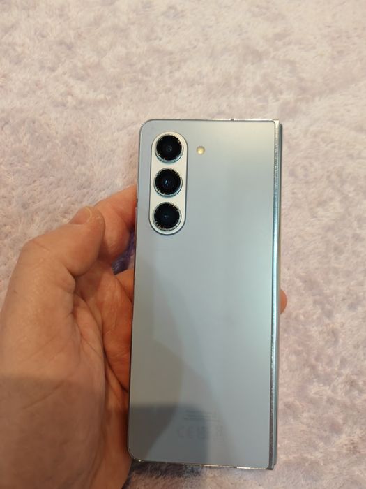 Samsung Galaxy z fold 5 512gb