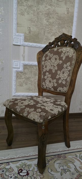 Стулья для гостинной