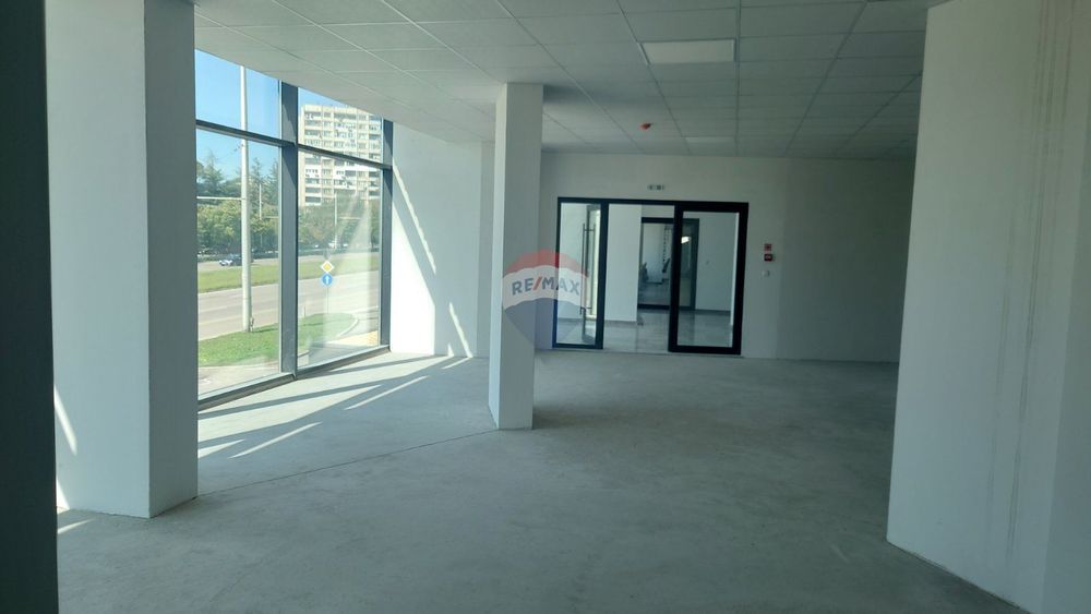 Продава се Магазин в Варна, Чайка - 733 кв.м за 2040 €/кв.м - Снимка #6