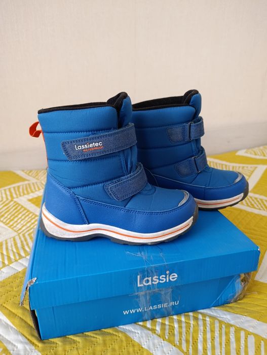 Продам ботинки зимние Ласси