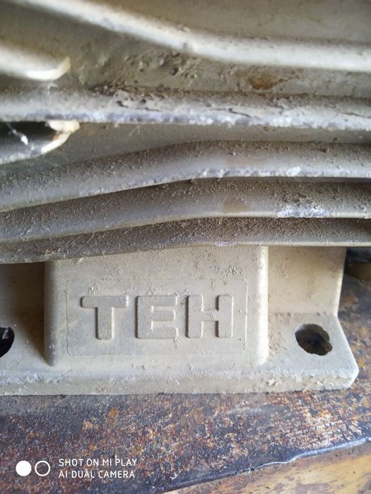 Suv nasosi sotiladi.