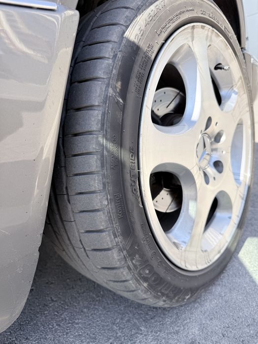 Продам 2 баллона hankook 225/45/17
