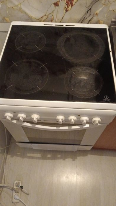 Плита электрическая .б/у