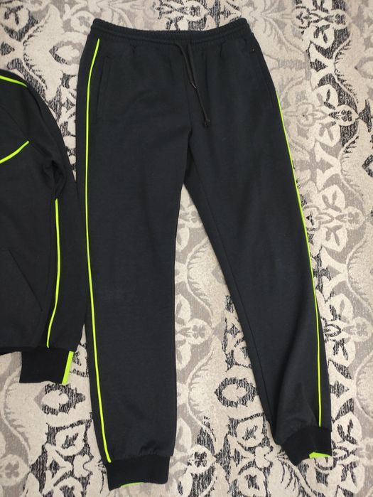 Спортивный костюм