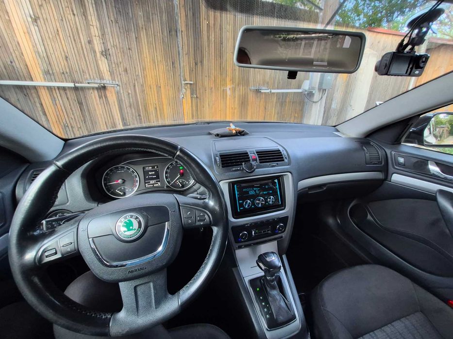 SKODA Octavia 2012 — imagine 4
