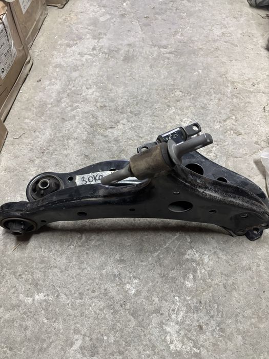 Рычаг передний камри 30-40 европеец