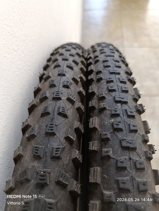 2 броя външни гуми за планински велосипед Schwalbe 29x2.25 MTB