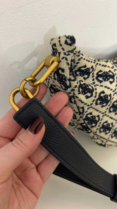 Geantă de mână pentru femei Guess