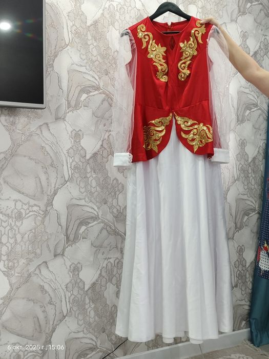Продам платья оучна работа