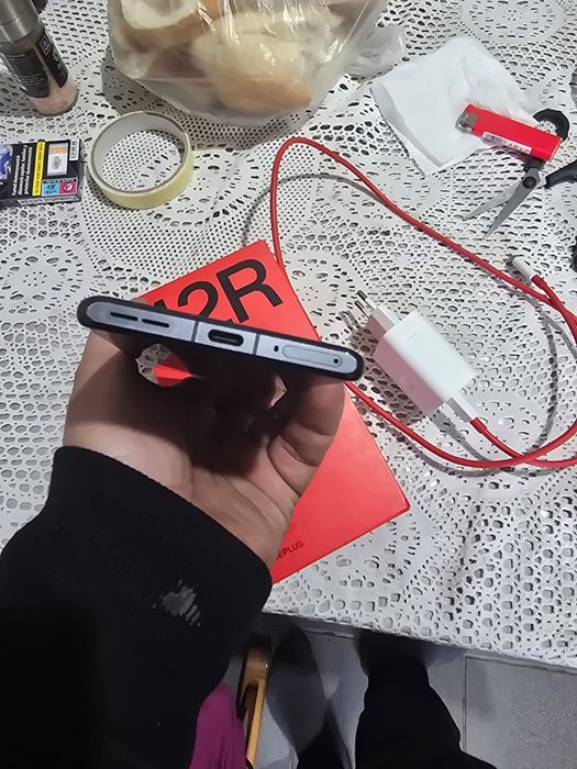 Oneplus 12 R, 16gb RAM cu 266 GB stocare