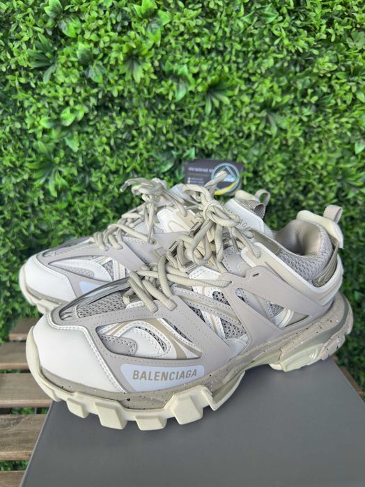 Balenciaga Track Sneaker Beige