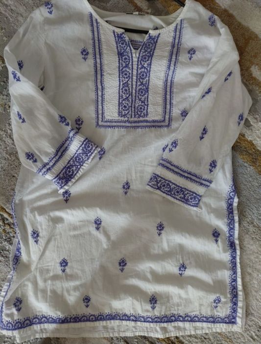 Cămașă ie cusută manual tip rochie