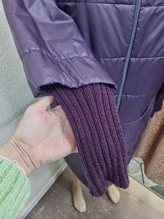 Продам куртку осень весна
