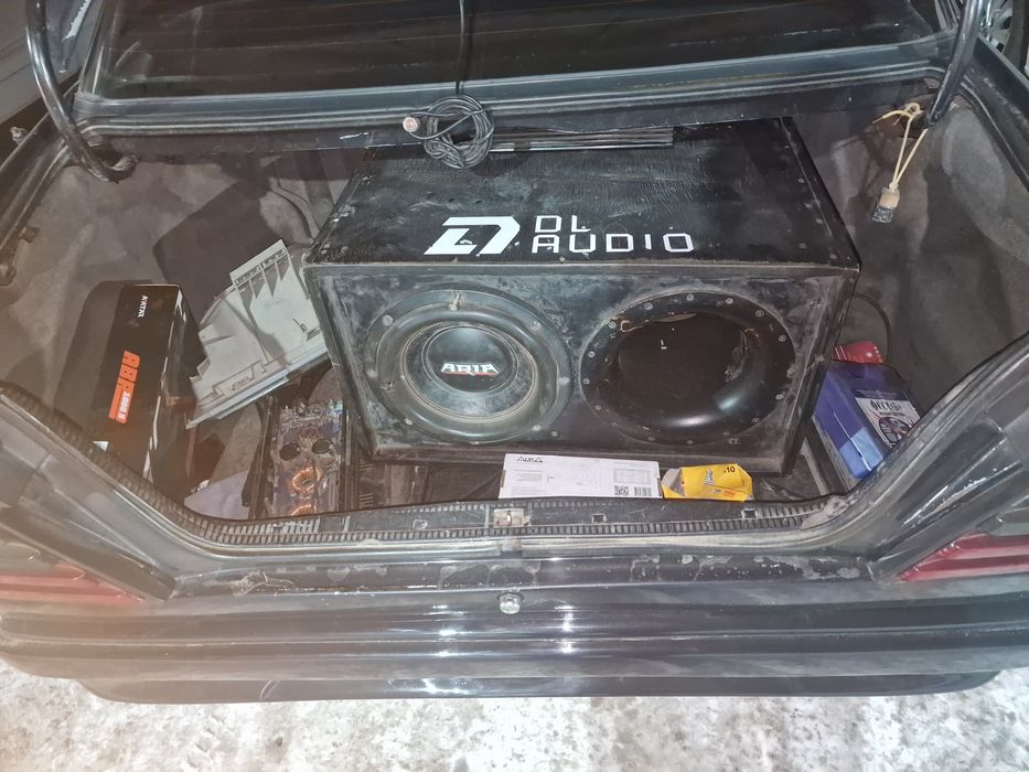 Продам саб работает