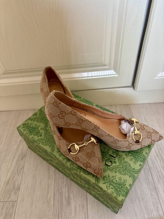 Продается новые туфли Gucci!