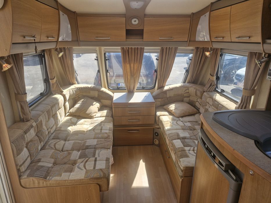 Proprietar în acte vand rulota în stare ireproșabilă  !