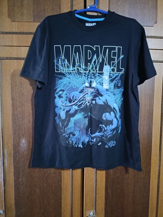 Футболка черного цвета, размер L , новая