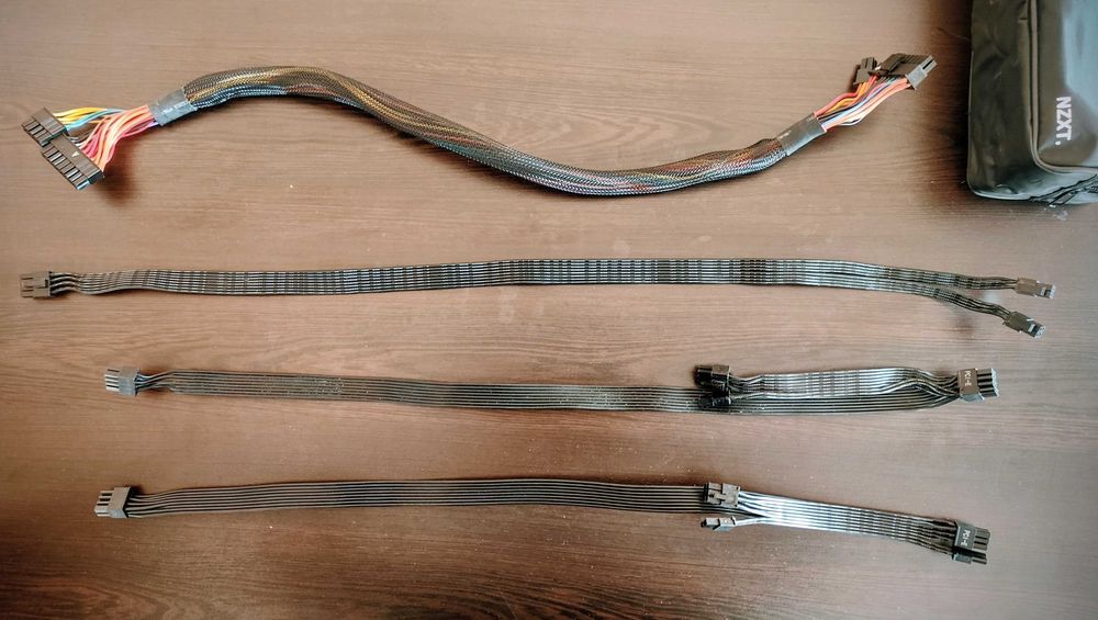 Захранване NZXT 700W - Напълно модулно, 80+ Bronze