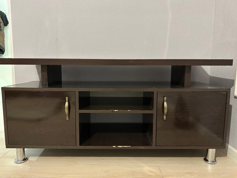 Подставка для телевизора