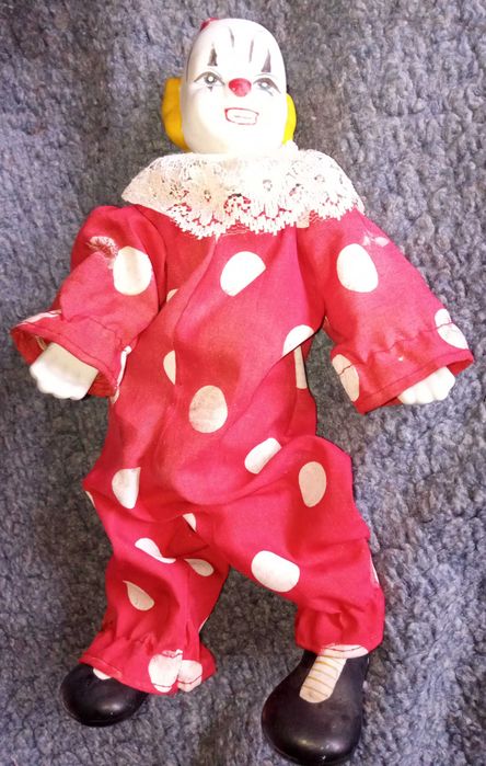 Играчка клоун с порцеланова глава