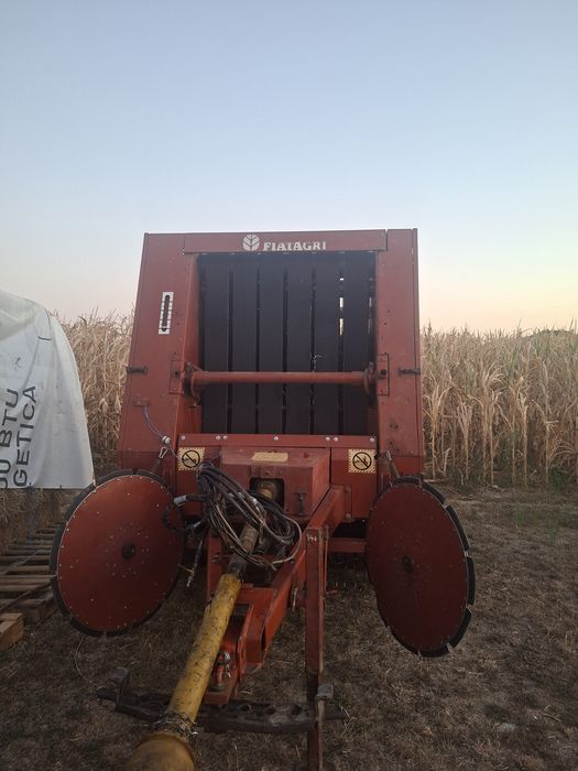 Balotiera Fiatagri-HESSTON 5670