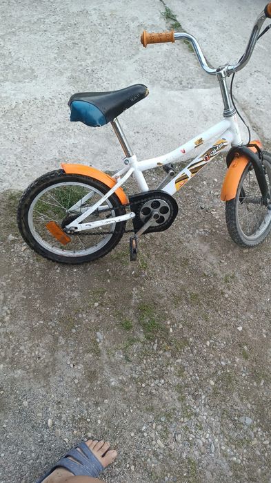 Vând bicicleta pentru copii